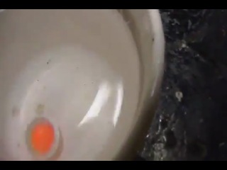Раскалённый шар из никеля в воде